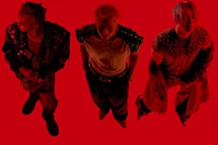 Menembus Luar Angkasa! BIGBANG Bawa Pesan VIP Makin Ciamik Lewat Kolaborasi Bersejarah dengan KASA