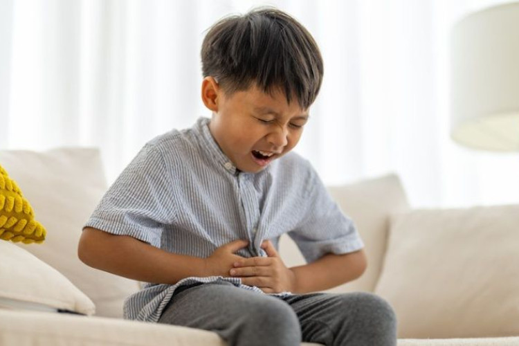 Tanda Tanda dan Gejala Anak Mengalami Keracunan Makanan, Kapan Harus Segera Dibawa ke Dokter?