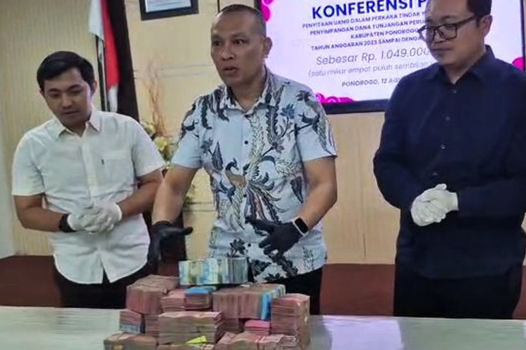 Korupsi Dana Perumahan DPRD Ponorogo, Kejati Sita Rp 3,037 Miliar dan Tetapkan Dua Tersangka